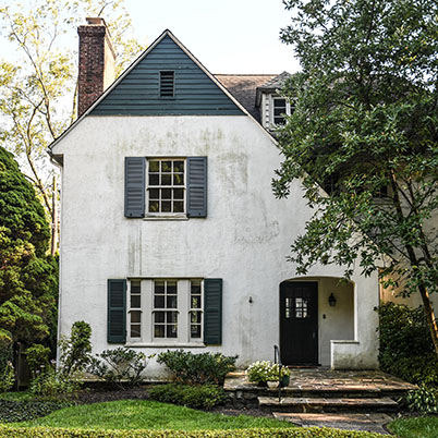 Hilton Carter home renovation exterior - before shot