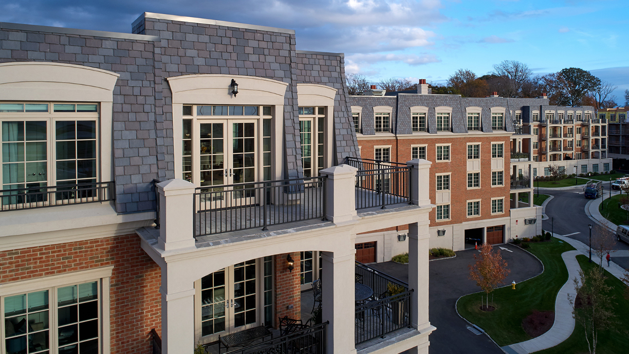 The Ritz-Carlton Residences featuring Andersen Windows E-Series casement and transom windows.