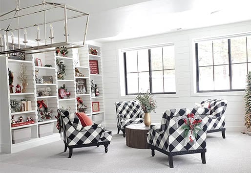 Plaid Living Room Holiday Decor Ideas